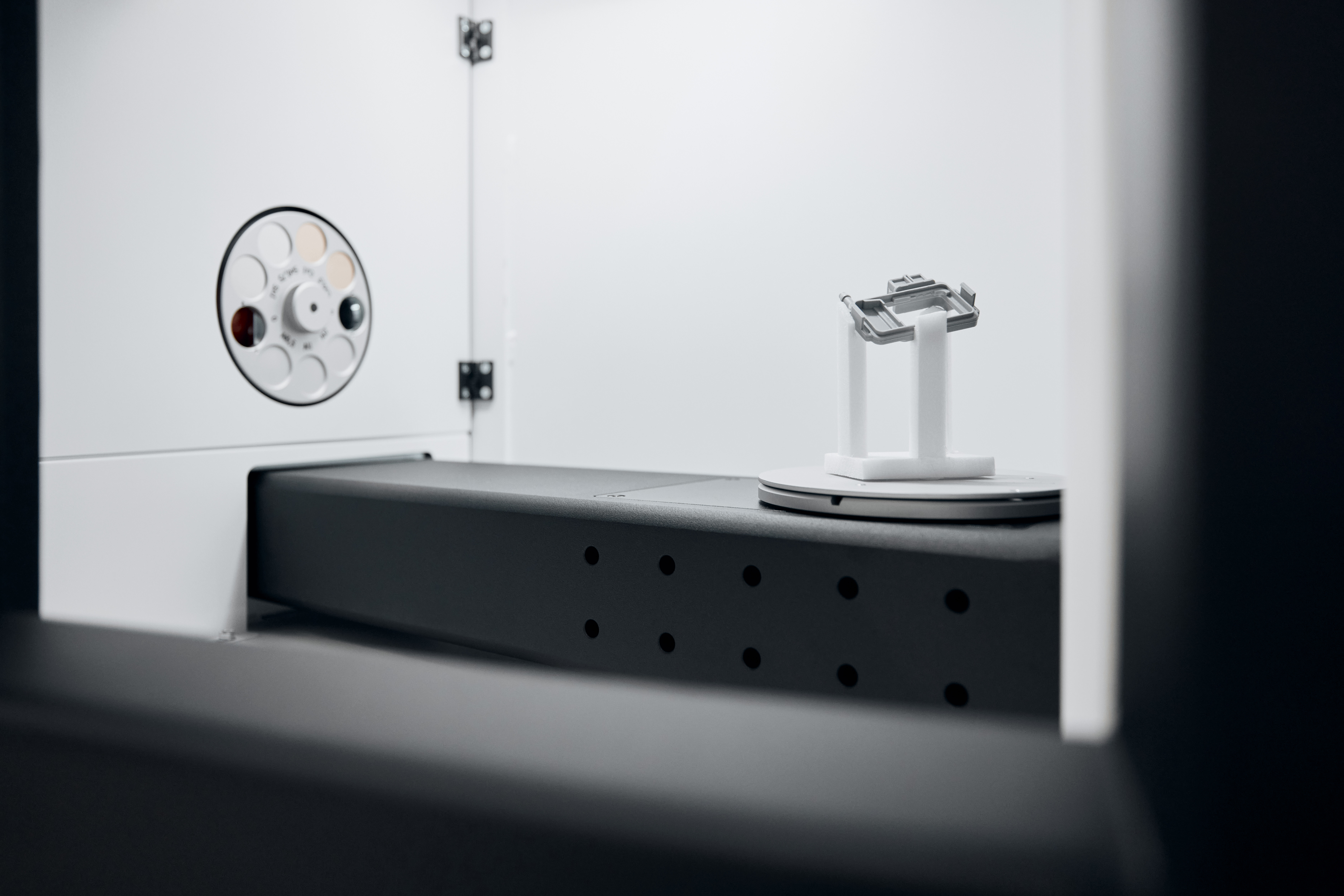 1697437799155900.jpg ZEISS METROTOM__SD_170321_1242.jpg